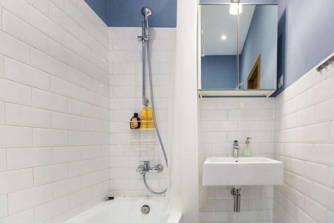 Light And Spacious Apartment On Gazova Str Lviv Exteriör bild