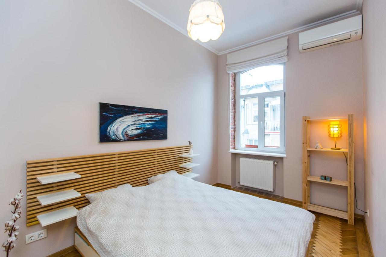 Light And Spacious Apartment On Gazova Str Lviv Exteriör bild